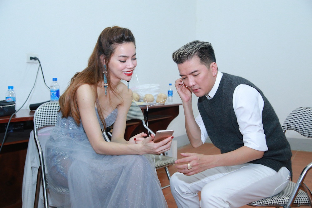 Đàm Vĩnh Hưng viết cho Hồ Ngọc Hà ảnh 1 Dam Vinh Hung viet cho Ho Ngoc Ha anh 1