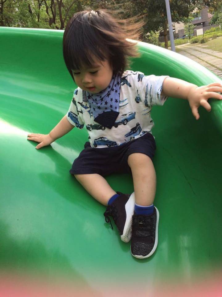 Cap sinh doi nha Lam Chi Dinh anh 5