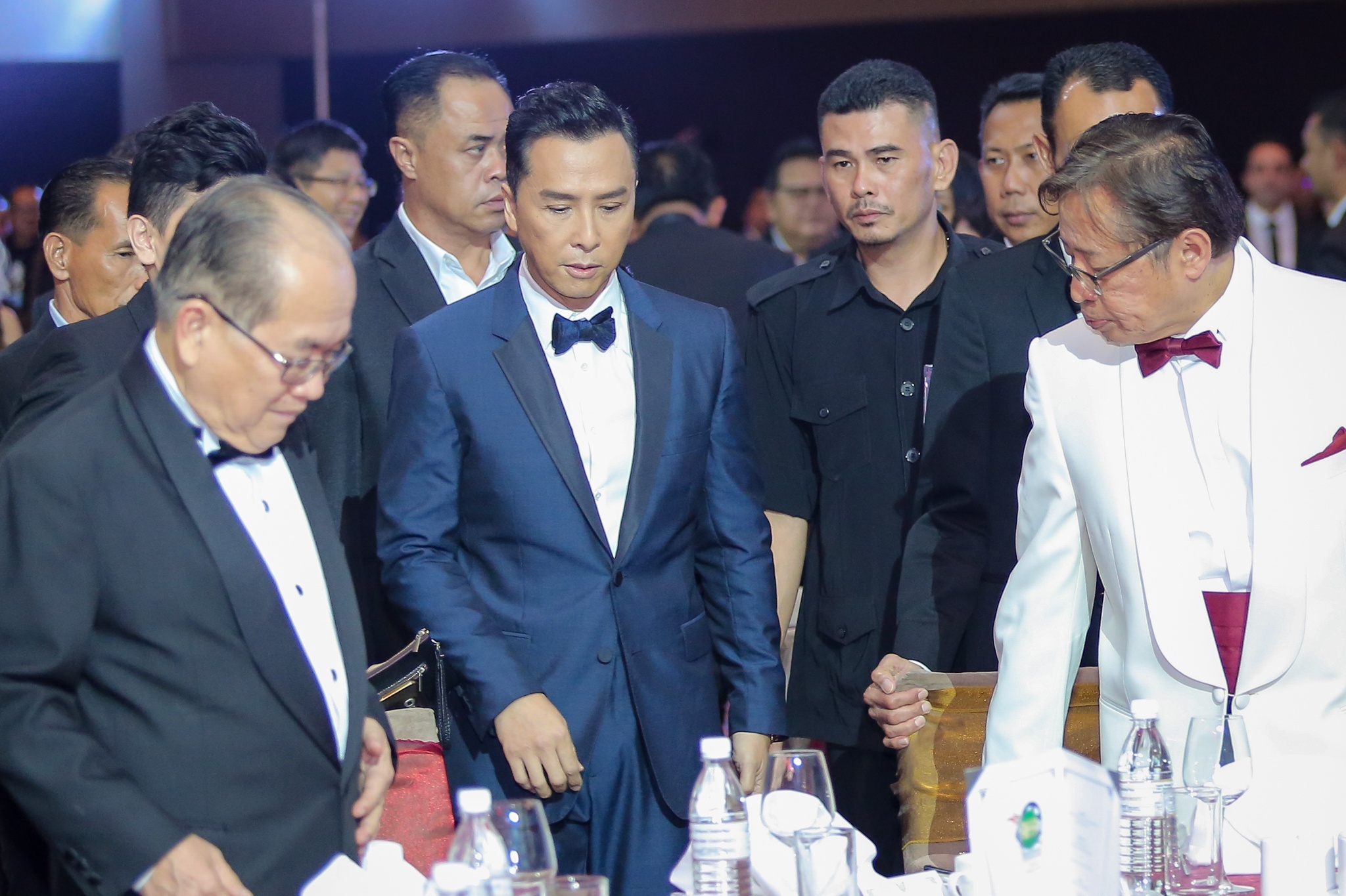 Chân Tử Đan dự thảm đỏ cùng Hồng Ánh ảnh 3 Chan Tu Dan du tham do cung Hong Anh anh 3