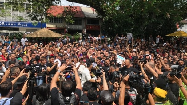 Chân Tử Đan đến Malaysia ảnh 2 Chan Tu Dan den Malaysia anh 2