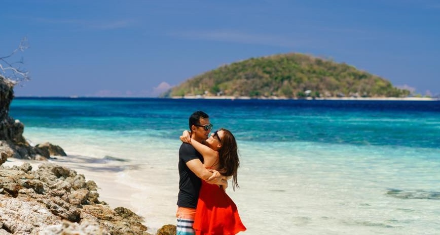 Luong The Thanh va Thuy Diem tren bien anh 4