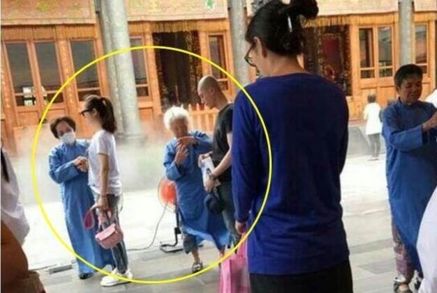 Lam Tam Nhu, Hoac Kien Hoa di chua cau an cho con gai hinh anh