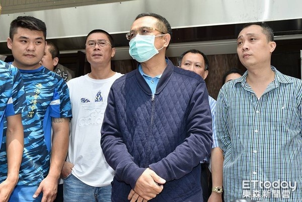 Canh hon loan trong le tang tai tu Thieu lam anh 9