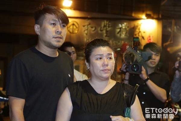 Canh hon loan trong le tang tai tu Thieu lam anh 8