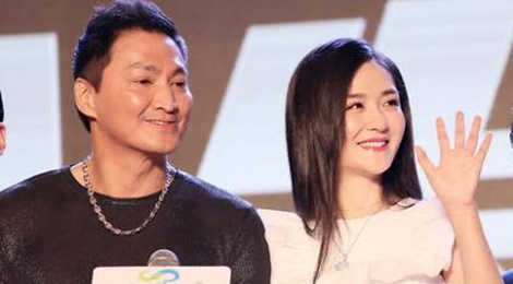 'Trien Chieu' Ha Gia Kinh mat cung do khac la o tuoi U60 hinh anh