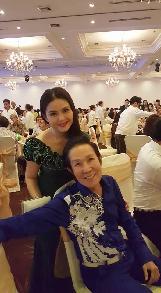 Nghe si Viet mung cuoi con gai Kim Tu Long anh 5