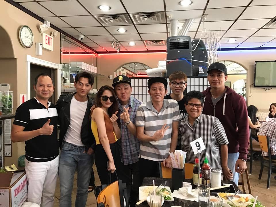 Bao Anh hoi ngo Chi Tai,  Hoai Linh anh 1