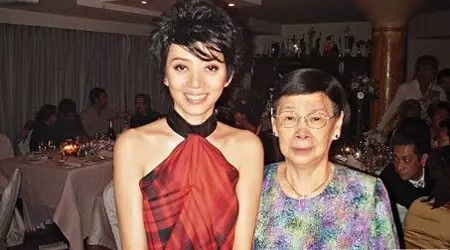 Me Mai Diem Phuong boi thung rac de an anh 1