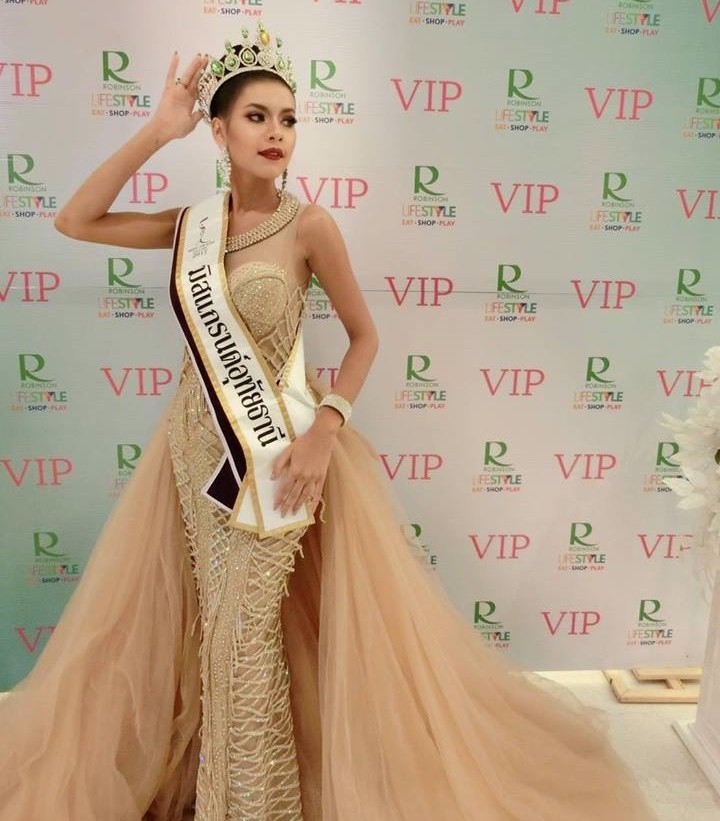 Hoa hau Thai Lan qua doi o tuoi 19 anh 3