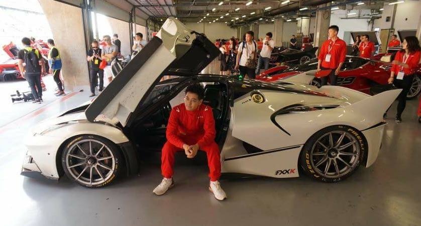 'Doan Du' Lam Chi Dinh so huu biet thu va xe sieu sang hinh anh