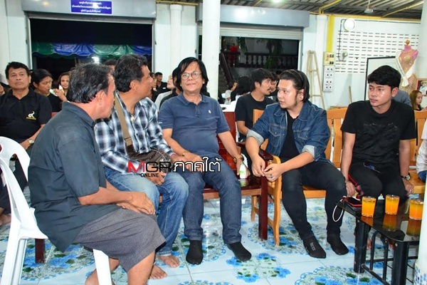 Le tang hoa hau Thai Lan anh 6