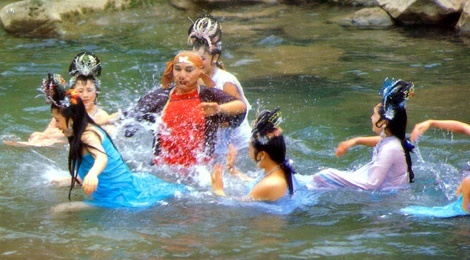 Hậu trường cảnh nóng trong Tây du ký ảnh 1 Hau truong canh nong trong Tay du ky anh 1