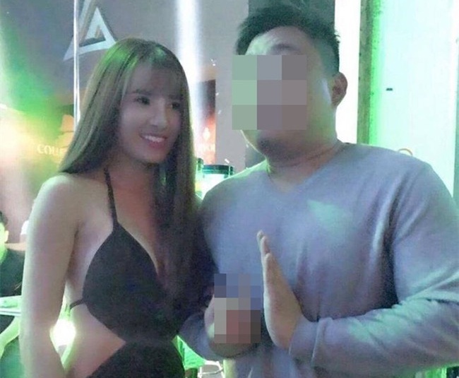 Em gái Công Vinh hát bar ảnh 2 Em gai Cong Vinh hat bar anh 2