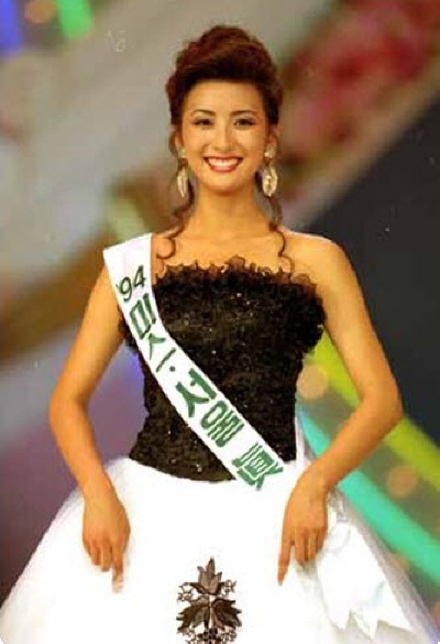 Truong Ho Phuong Nga ra toa anh 3