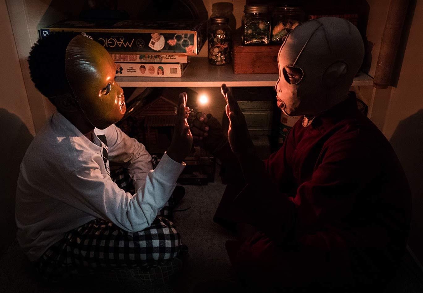 Dao dien phim kinh di Us anh 6