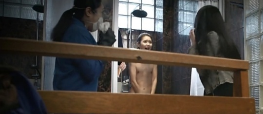 Hoa hậu Hong Kong đóng vai chuyển giới ảnh 2 Hoa hau Hong Kong dong vai chuyen gioi anh 2