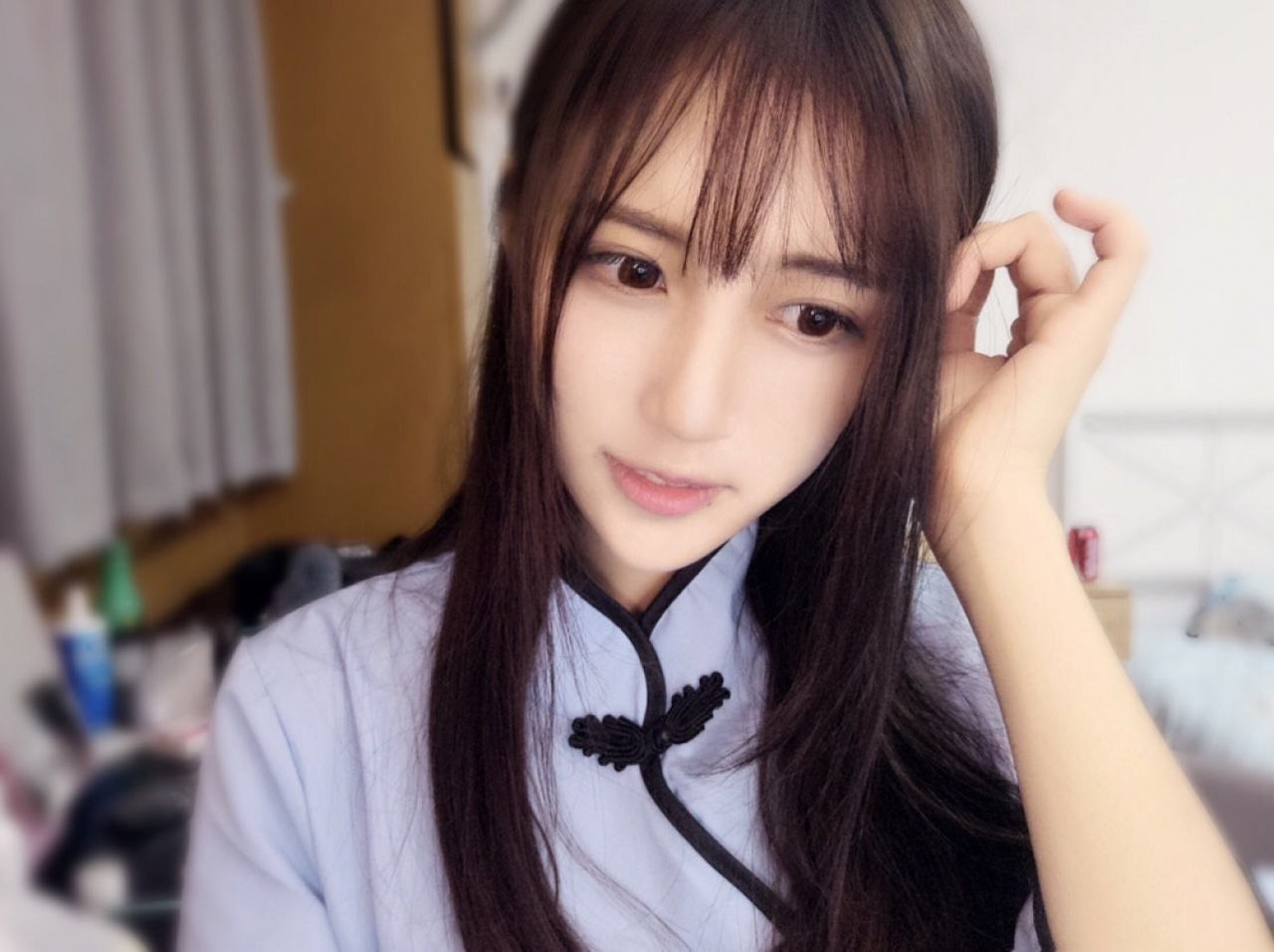 MC xinh dep Trung Quoc bi to danh ban trai den gay mui hinh anh