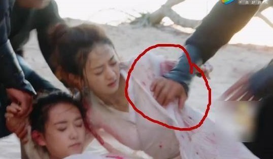 Trieu Le Dinh bi quay roi khi quay So Kieu truyen anh 1