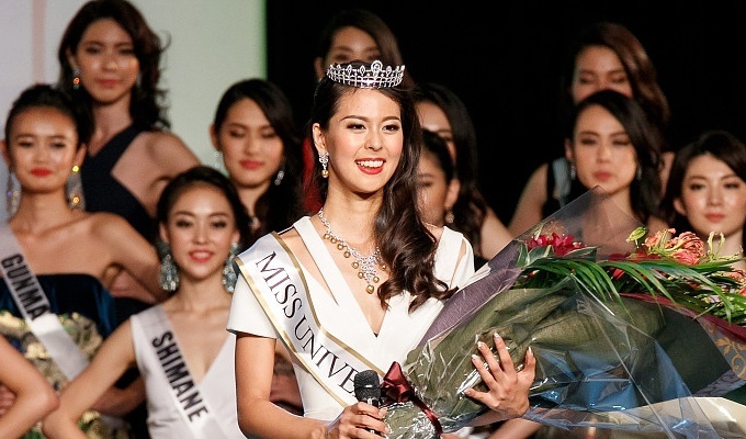 Nguoi dep gia the dang quang Hoa hau Hoan vu Nhat Ban 2017 hinh anh