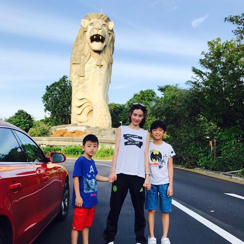 Biệt thự tại Canada của Trương Bá Chi ảnh 3 Biet thu tai Canada cua Truong Ba Chi anh 3