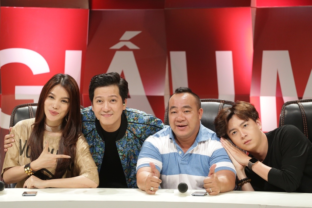 Minh Hang ca si giau mat anh 2