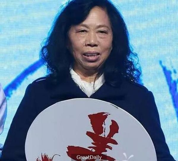 'Bac gai xau xi' phim Chau Tinh Tri ngay cang noi anh 3