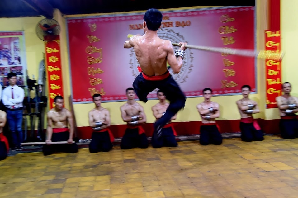 Ben trong vo duong Nam Huynh Dao anh 6