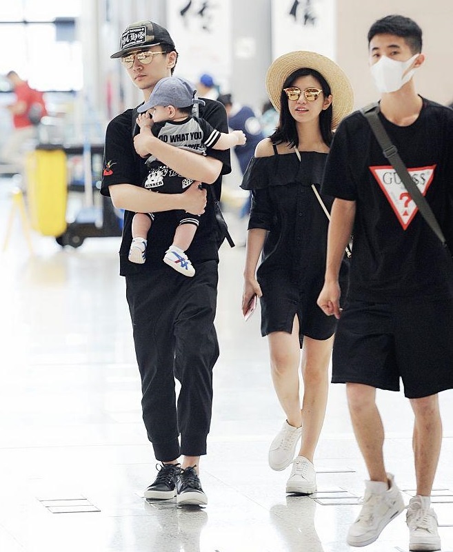 Trần nghiên hy và con ảnh 1 Tran nghien hy va con anh 1