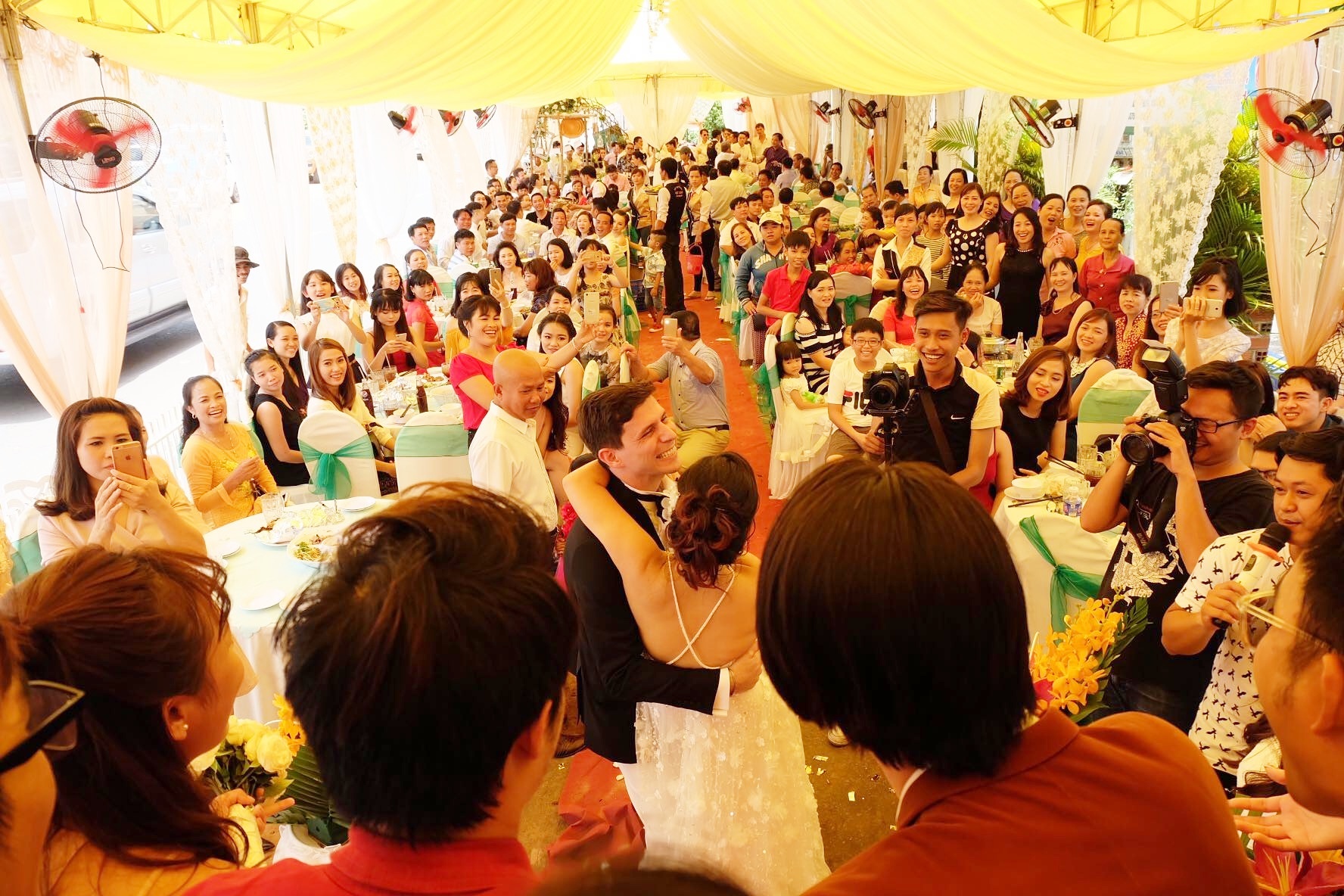 Le cuoi Tam phim Tam Cam Chuyen Huynh Lap ke anh 10