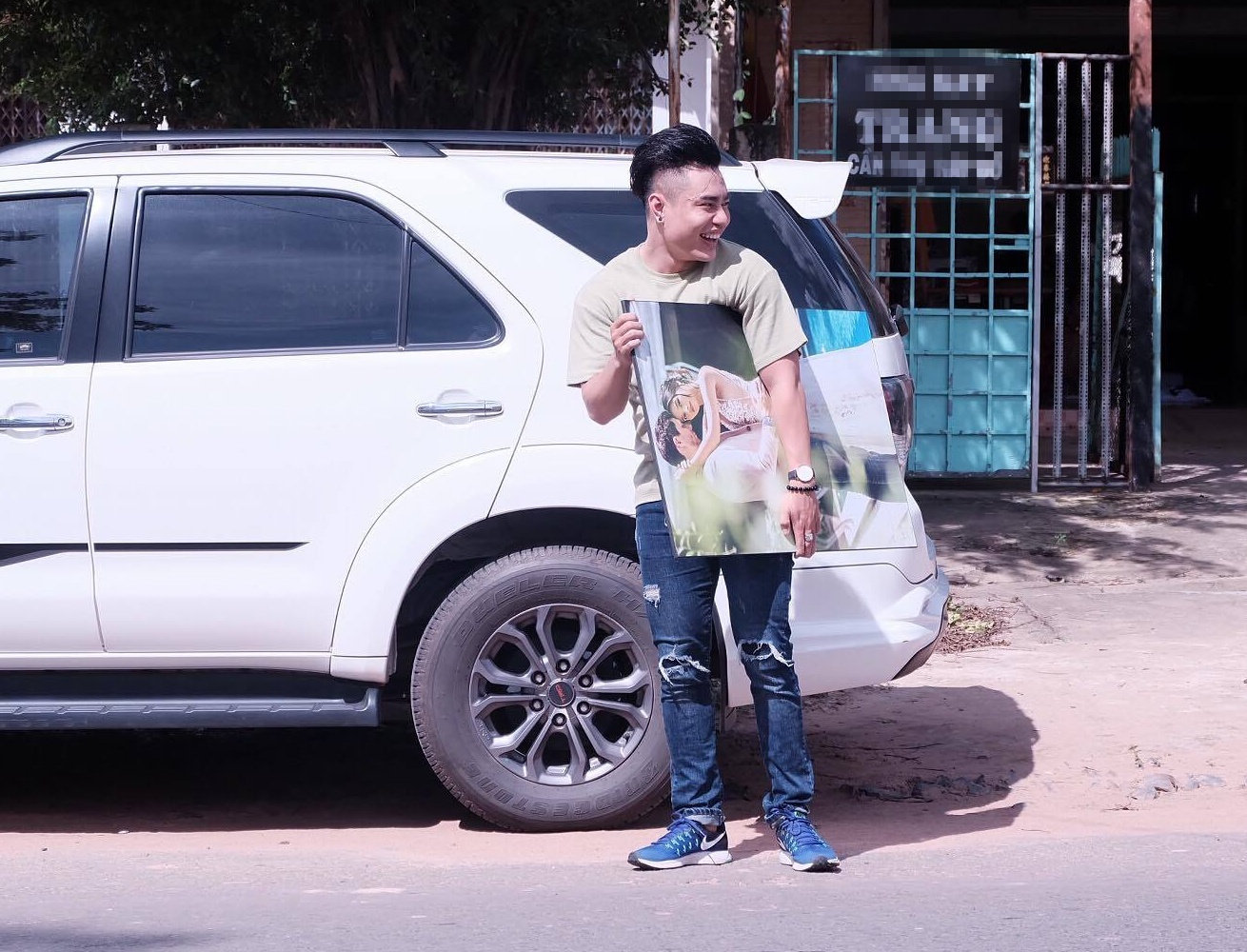 Le cuoi Tam phim Tam Cam Chuyen Huynh Lap ke anh 5