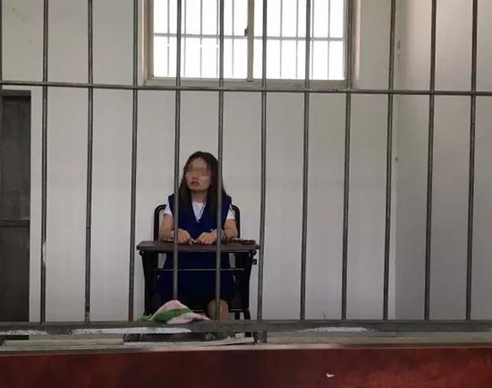 MC tung clip phan cam voi luon anh 1