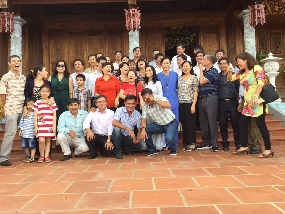 Nghệ sĩ Hoài Linh bị đồn qua đời ảnh 2 Nghe si Hoai Linh bi don qua doi anh 2