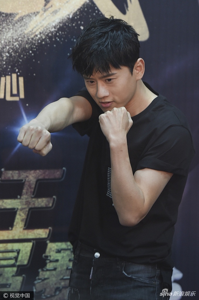 Trau Thi Minh khoc khi thua cuoc anh 10