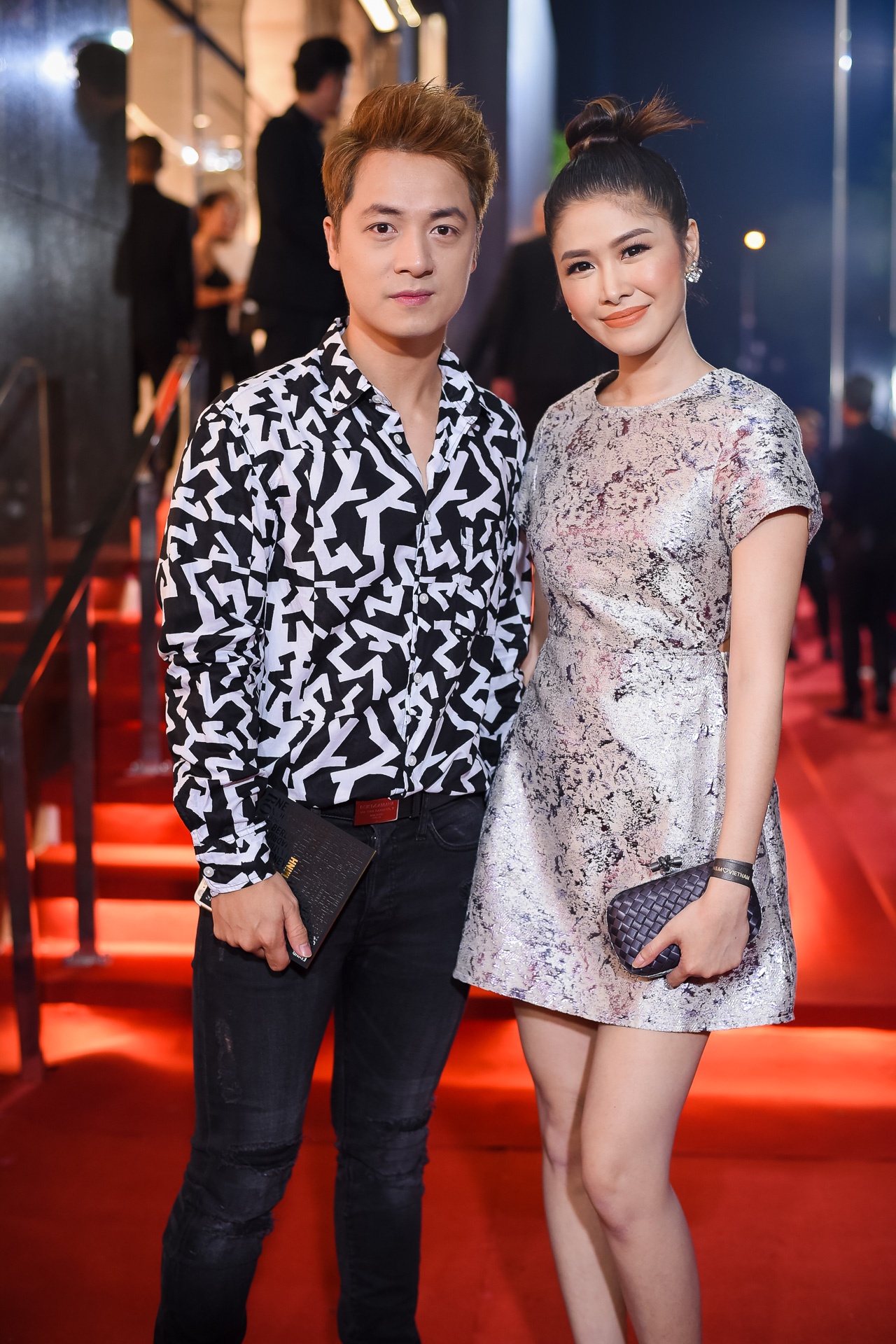 Dan sao Viet hoi tu tren tham do anh 14