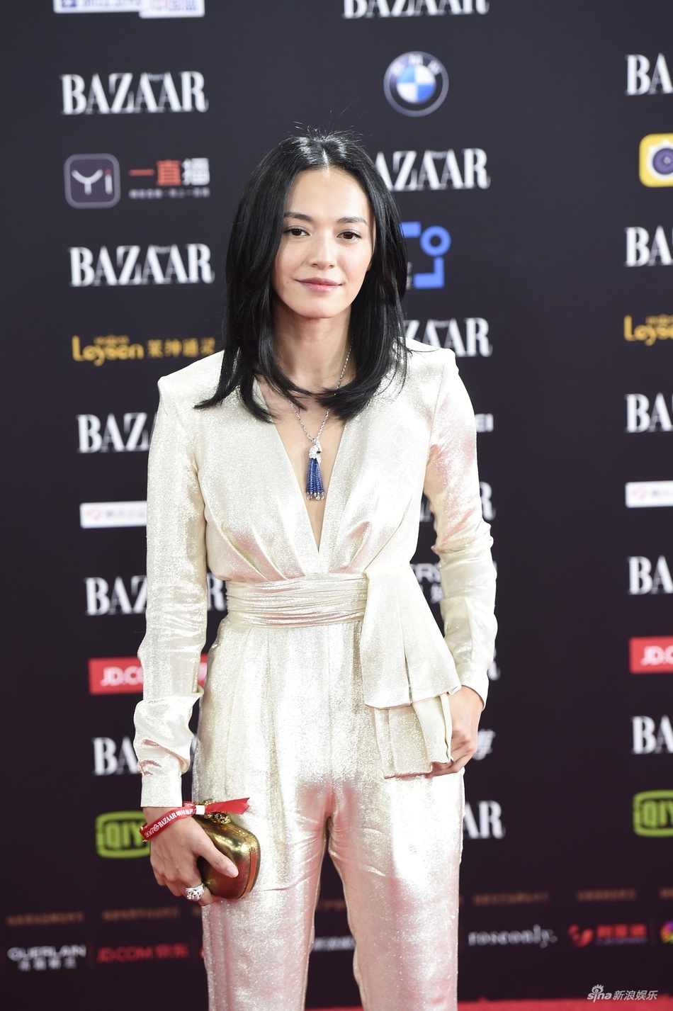 Dan sao Hoa ngu te tuu tren tham do anh 4