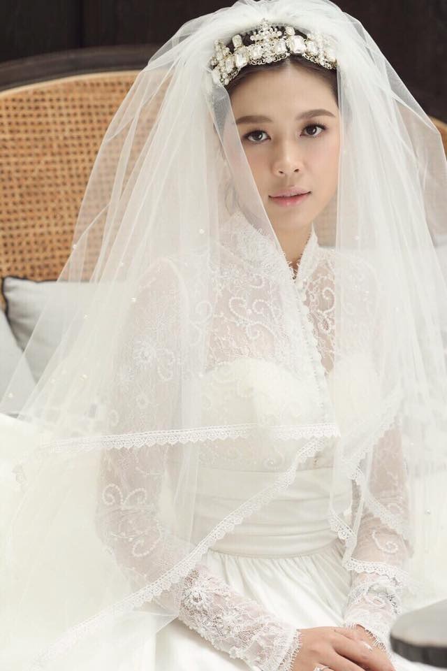 Giám đốc VTV24 Quang Minh lộ ảnh cưới với nhà văn ảnh 2 Giam doc VTV24 Quang Minh lo anh cuoi voi nha van anh 2