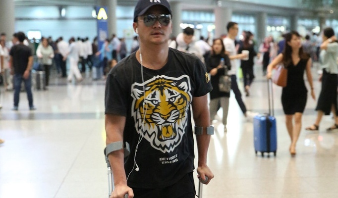 Benh cu bat ngo tai phat, Ngo Kinh phai chong nang di lai hinh anh