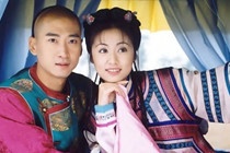 Lam Tam Nhu bi khui anh phan cam trong tiec sinh nhat hinh anh