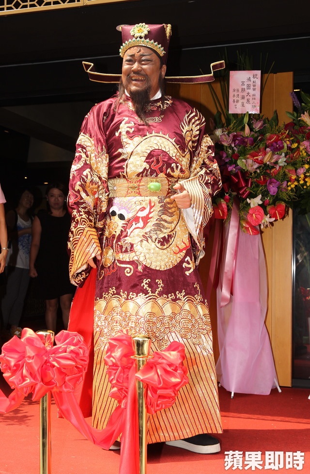 Bao Thanh Thien xuat hien sau phau thuat anh 2