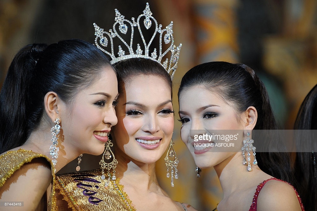 Hoa hau chuyen gioi di tu anh 5