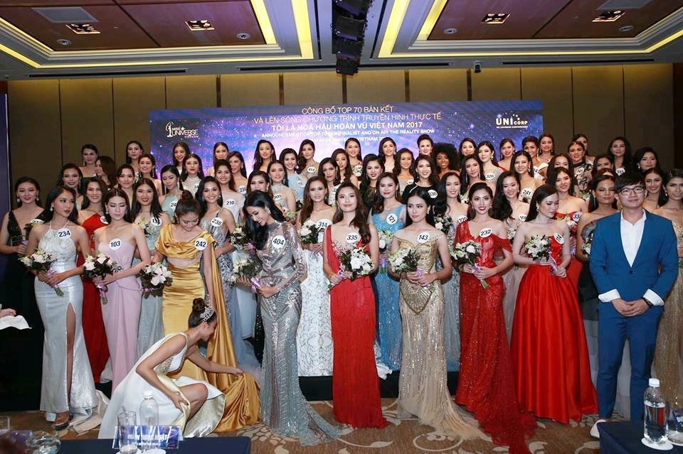 Pham Huong chinh vay cho Mau Thuy anh 1