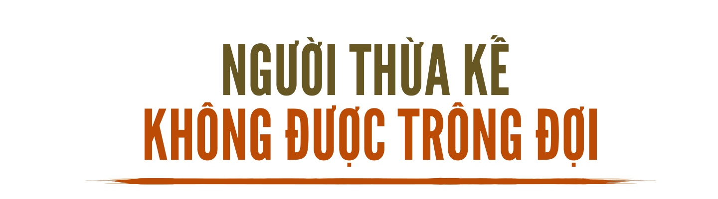Luc Tieu Linh Dong bat luc be tac anh 7