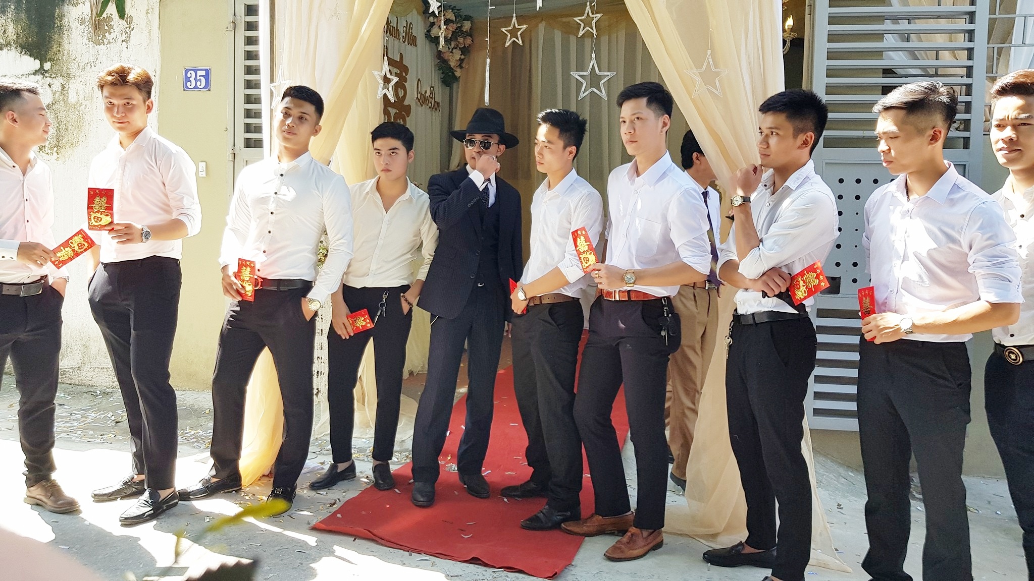 Doan Quoc Dam Nguoi phan xu cuoi vo anh 3