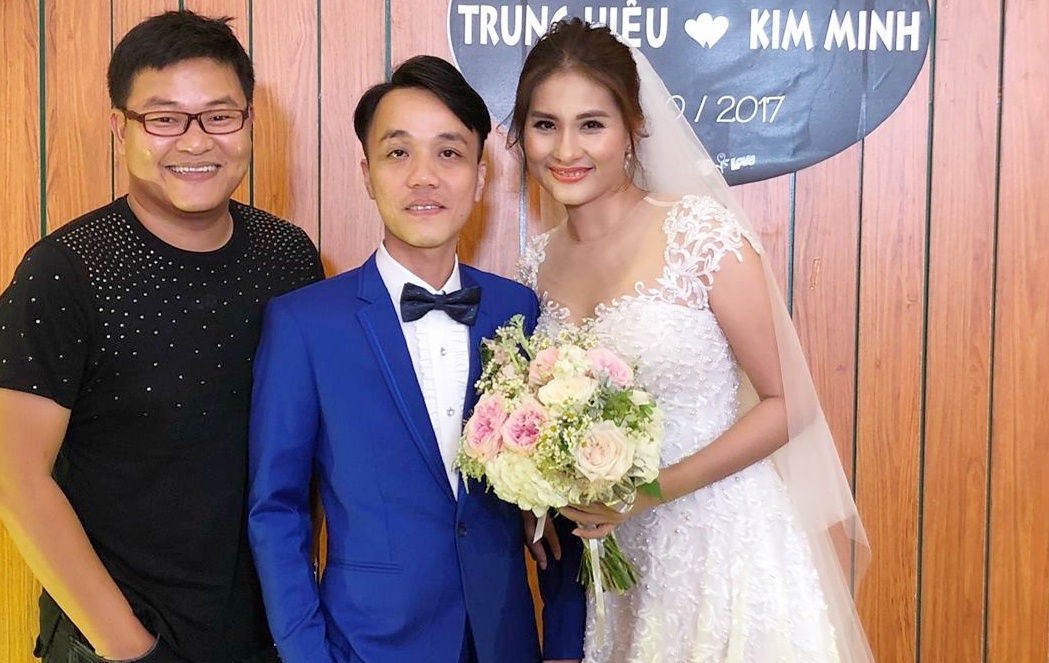 Cuu sieu mau Viet Kim Minh to chuc le cuoi gian di hinh anh