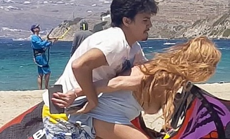 Lindsay Lohan noi ve vu bao hanh: 'Khong mot ai dung ra bao ve toi' hinh anh