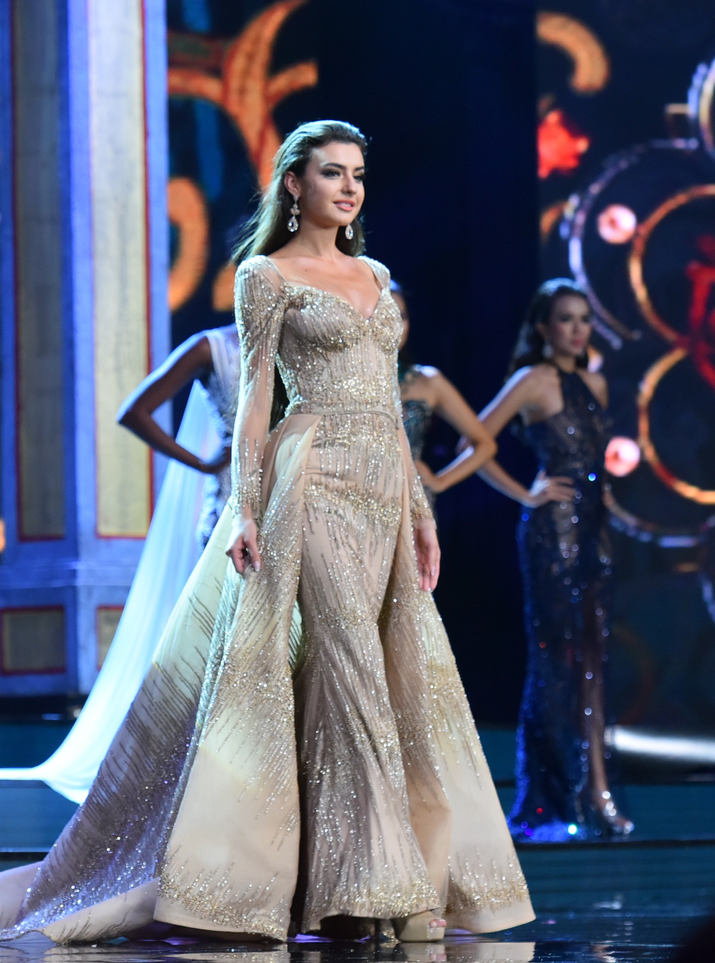 Ngam Top 10 Hoa hau Hoa binh Quoc te 2017 da hoi anh 5