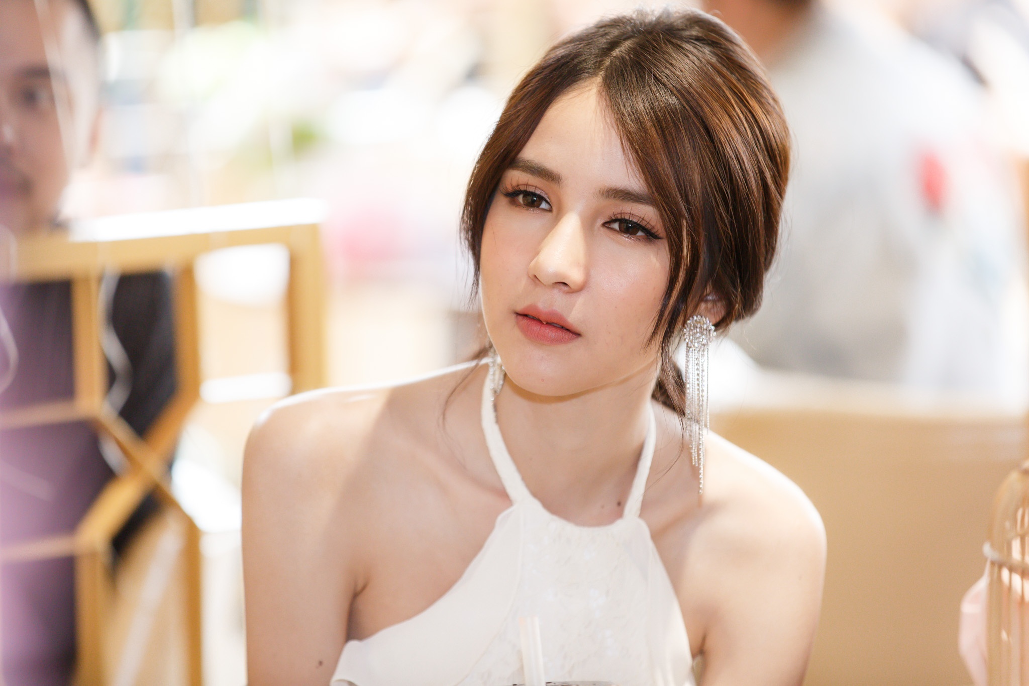 Hoa hậu chuyển giới Thái Lan Yoshi đến Việt Nam ảnh 7 Hoa hau chuyen gioi Thai Lan Yoshi den Viet Nam anh 7