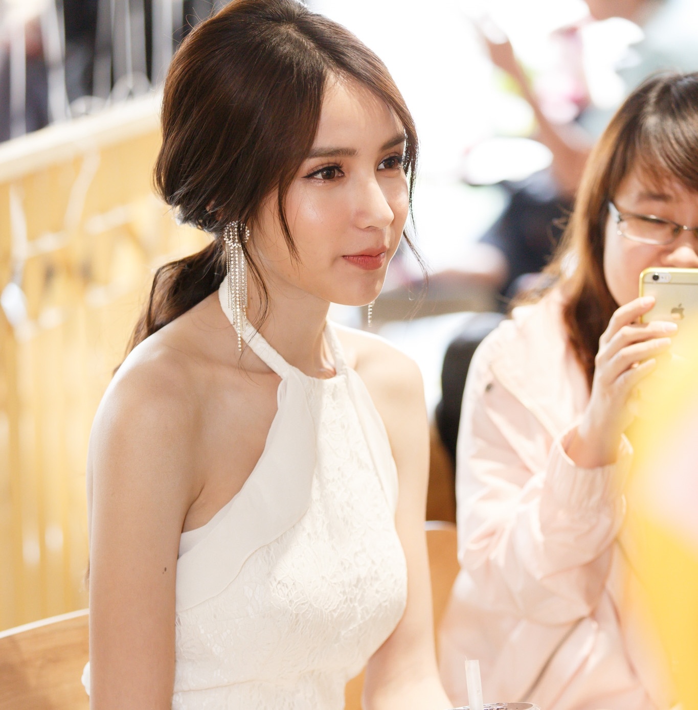 Hoa hậu chuyển giới Thái Lan Yoshi đến Việt Nam ảnh 8 Hoa hau chuyen gioi Thai Lan Yoshi den Viet Nam anh 8