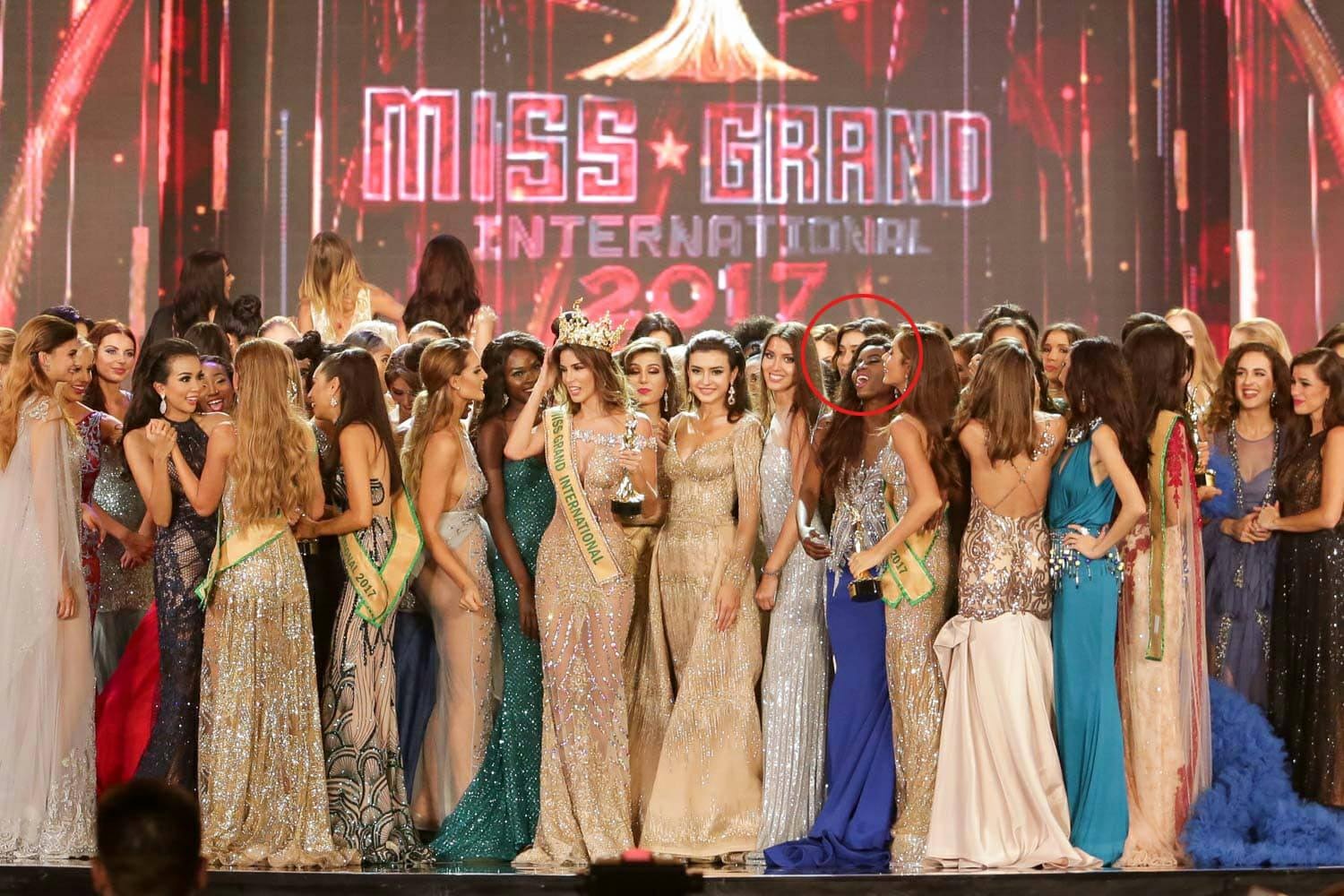 Huyền My không đến chúc mừng hoa hậu ảnh 1 Huyen My khong den chuc mung hoa hau anh 1