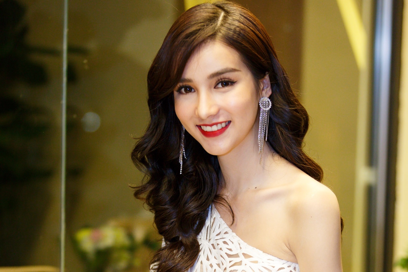 Hoa hau chuyen gioi Thai Lan toi viet nam anh 5